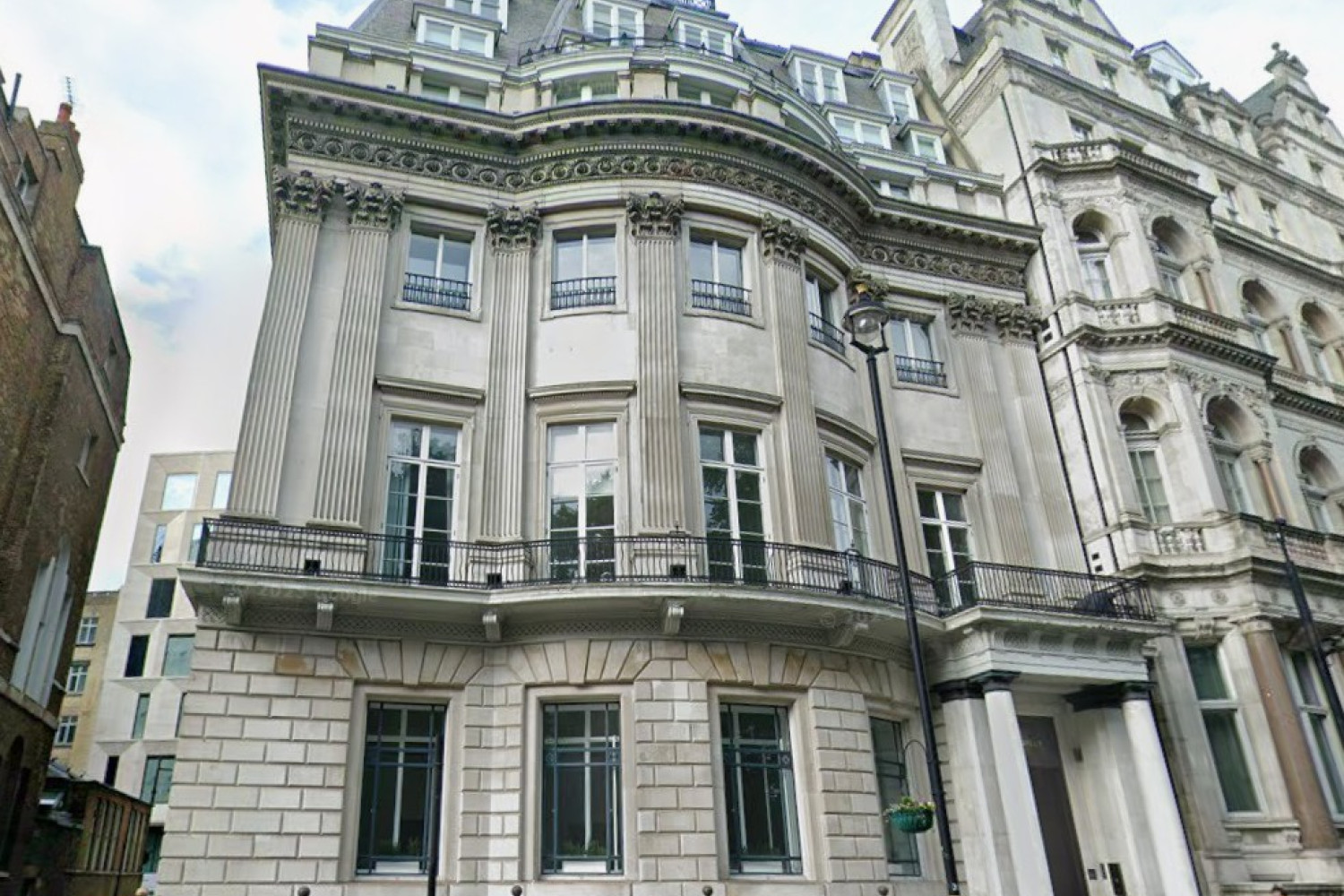 105 Picadilly